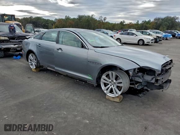 ✅ 2011 Jaguar XJ XJL • VIN: SAJWA2GB5BLV06954 • Lot: 94596825. Listed on Copart with 115,082 mi. Free auction sales archive from the USA and detailed vehicle history report at DreamBid. Image 4.