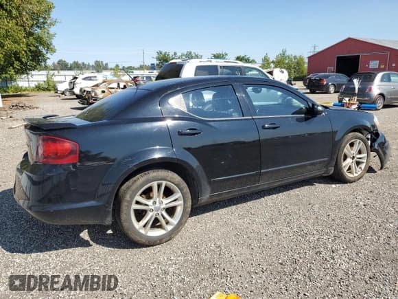 ✅ 2013 Dodge Avenger SXT • VIN: 1C3CDZCB9DN605960 • Lot: 70287064. Wystawiony na Copart z przebiegiem 245 396 mil. Bezpłatny archiwum sprzedaży aukcyjnych z USA i szczegółowy raport historii pojazdu na DreamBid. Zdjęcie 3.