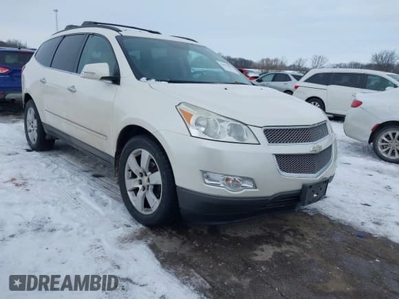 ✅ 2011 Chevrolet Traverse LTZ • VIN: 1GNKVLED8BJ214441 • Lot: 43875587. Wystawiony na IAAI z przebiegiem 197 367 mil. Bezpłatny archiwum sprzedaży aukcyjnych z USA i szczegółowy raport historii pojazdu na DreamBid. Zdjęcie 1.