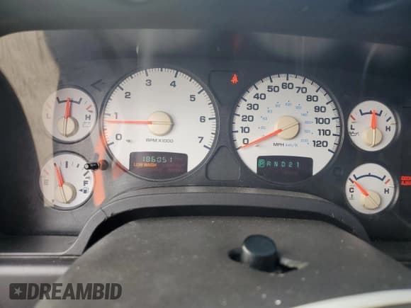 ✅ 2003 Dodge 1500 ST • VIN: 1D7HA18N63S197812 • Лот: 79674984. Опубликован ранее на Copart с пробегом 186 051 миль. Бесплатный доступ к архиву аукционных продаж из США и подробный отчёт об истории автомобиля на DreamBid. Изображение 9.