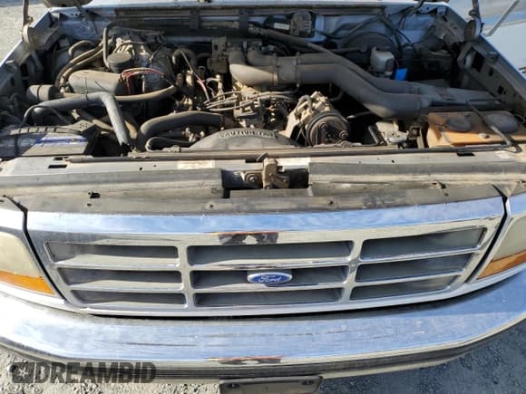 ✅ 1995 Ford F-250 • VIN: 1FTHX26G1SKA19582 • Лот: 58085215. Опубликован ранее на Copart с пробегом 129 582 миль. Бесплатный доступ к архиву аукционных продаж из США и подробный отчёт об истории автомобиля на DreamBid. Изображение 11.