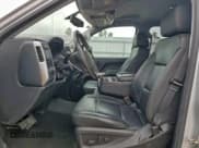 ✅ 2018 Chevrolet Silverado 1500 LT • VIN: 1GCRCREC8JZ259855 • Lot: 95395755. Wystawiony na Copart z przebiegiem 100 070 mil. Bezpłatny archiwum sprzedaży aukcyjnych z USA i szczegółowy raport historii pojazdu na DreamBid. Zdjęcie 7.