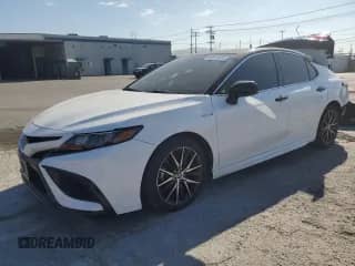 2021 Toyota Camry Hybrid SE z VIN 4T1G31AK7MU028884, wystawiony jako Copart lot #80913515 z przebiegiem 102 237 mil mil oraz Szkoda całkowita • Salvage title. Historia ofert i sprzedaży dostępna na DreamBid. Obrazek 1.
