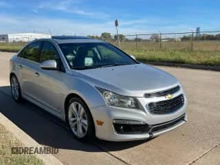 2015 Chevrolet Cruze LTZ z VIN 1G1PG5SB9F7220767, wystawiony jako Copart lot #91602935 z przebiegiem 191 407 mil mil oraz Czysty tytuł • Clean title. Historia ofert i sprzedaży dostępna na DreamBid. Obrazek 1.
