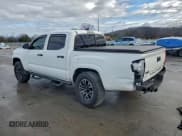 ✅ 2022 Toyota Tacoma SR • VIN: 3TMCZ5AN7NM470444 • Lot: 94315245. Listed on Copart with 35,733 mi. Free auction sales archive from the USA and detailed vehicle history report at DreamBid. Image 2.