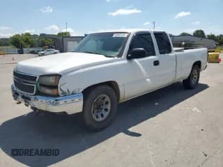 ✅ 2006 Chevrolet Silverado 1500 LT1 • VIN: 1GCEC19Z06E208783 • Lot: 69466135. Wystawiony na Copart z przebiegiem 215 349 mil. Bezpłatny archiwum sprzedaży aukcyjnych z USA i szczegółowy raport historii pojazdu na DreamBid. Zdjęcie 1.