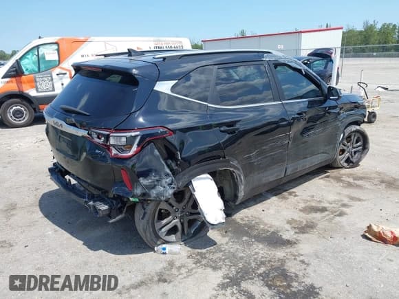 ✅ 2023 Kia Seltos S • VIN: KNDEU2AA4P7371547 • Lot: 42242913. Listed on IAAI with 35,374 mi. Free auction sales archive from the USA and detailed vehicle history report at DreamBid. Image 4.