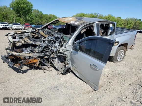 ✅ 2019 GMC Canyon 4WD SLT • VIN: 1GTG6DENXK1263599 • Lot: 52618595. Wystawiony na Copart z przebiegiem Nie podano. Bezpłatny archiwum sprzedaży aukcyjnych z USA i szczegółowy raport historii pojazdu na DreamBid. Zdjęcie 1.