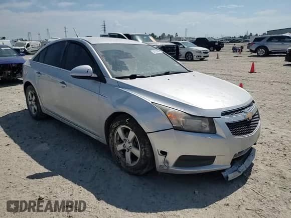 2014 Chevrolet Cruze 1LT with VIN 1G1PC5SB0E7110801, listed as a Copart auction lot 84293085 with 161,826 mi miles and Salvage title. Bid and sale history available at DreamBid. Image 13.