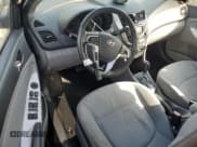 ✅ 2013 Hyundai Accent SE • VIN: KMHCU5AE0DU089779 • Лот: 78587774. Опубликован ранее на Copart с пробегом 121 821 миль. Бесплатный доступ к архиву аукционных продаж из США и подробный отчёт об истории автомобиля на DreamBid. Изображение 8.