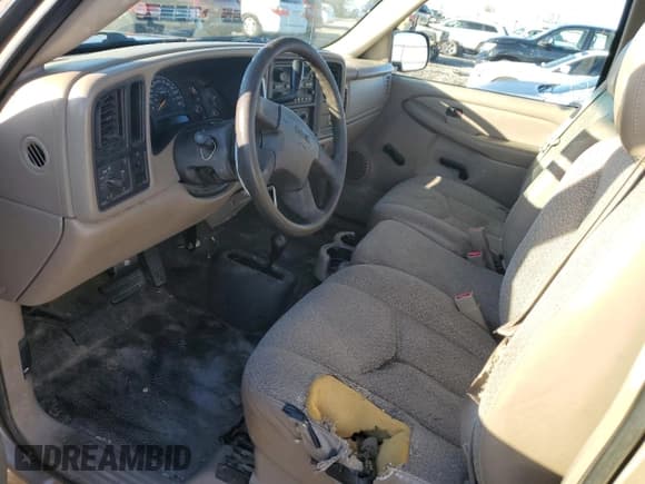 ✅ 2004 GMC Sierra 2500HD Work Truck • VIN: 1GTHK24U14E398298 • Лот: 82001464. Опубликован ранее на Copart с пробегом 118 535 миль. Бесплатный доступ к архиву аукционных продаж из США и подробный отчёт об истории автомобиля на DreamBid. Изображение 8.