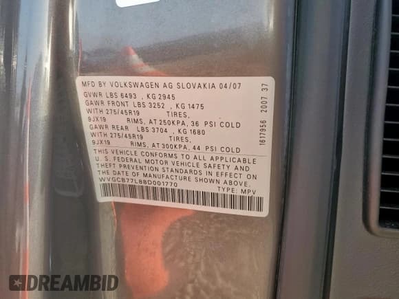 ✅ 2008 Volkswagen Touareg • VIN: WVGCB77L88D001770 • Lot: 61670795. Listed on Copart with 124,731 mi. Free auction sales archive from the USA and detailed vehicle history report at DreamBid. Image 13.