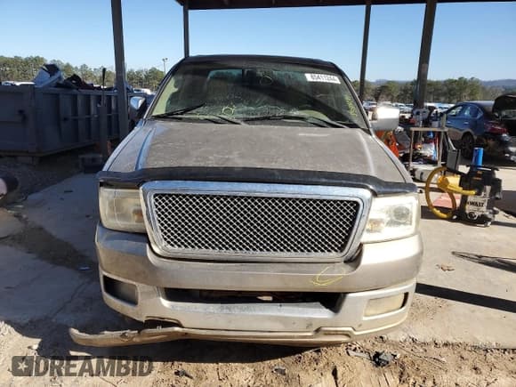 ✅ 2006 Lincoln Mark LT • VIN: 5LTPW16526FJ05180 • Lot: 85411244. Wystawiony na Copart z przebiegiem 334 446 mil. Bezpłatny archiwum sprzedaży aukcyjnych z USA i szczegółowy raport historii pojazdu na DreamBid. Zdjęcie 5.