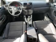 ✅ 2007 Volkswagen Rabbit • VIN: WVWCR71K47W062715 • Lot: 74681134. Wystawiony na Copart z przebiegiem 160 013 mil. Bezpłatny archiwum sprzedaży aukcyjnych z USA i szczegółowy raport historii pojazdu na DreamBid. Zdjęcie 8.