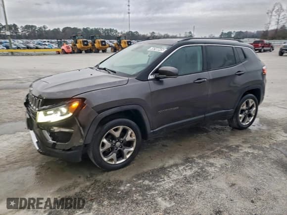 ✅ 2019 Jeep Compass Limited • VIN: 3C4NJDCB4KT818067 • Lot: 95246645. Listed on Copart with 121,656 mi. Free auction sales archive from the USA and detailed vehicle history report at DreamBid. Image 1.