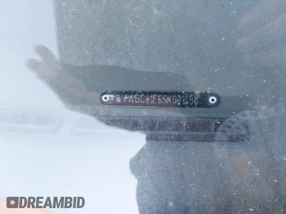 ✅ 1995 Volkswagen Cabriolet • VIN: WVWBC81E6SK001458 • Lot: 42732474. Listed on IAAI with 63,426 mi. Free auction sales archive from the USA and detailed vehicle history report at DreamBid. Image 16.