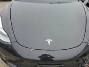 ✅ 2018 Tesla Model 3 Long Range Battery • VIN: 5YJ3E1EB5JF149151 • Lot: 96117285. Wystawiony na Copart z przebiegiem Nie podano. Bezpłatny archiwum sprzedaży aukcyjnych z USA i szczegółowy raport historii pojazdu na DreamBid. Zdjęcie 11.