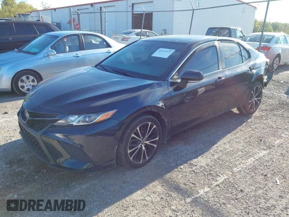 ✅ 2020 Toyota Camry SE • VIN: 4T1M11AK8LU888302 • Lot: 43325971. Listed on IAAI with 114,720 mi. Free auction sales archive from the USA and detailed vehicle history report at DreamBid. Image 19.