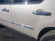 ✅ 2010 Cadillac Escalade Premium • VIN: 1GYUKCEF0AR251991 • Lot: 43595752. Listed on IAAI with 168,086 mi. Free auction sales archive from the USA and detailed vehicle history report at DreamBid. Image 19.