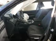 ✅ 2024 Hyundai Tucson SE • VIN: 5NMJACDE8RH351857 • Lot: 77467504. Wystawiony na Copart z przebiegiem Nie podano. Bezpłatny archiwum sprzedaży aukcyjnych z USA i szczegółowy raport historii pojazdu na DreamBid. Zdjęcie 7.