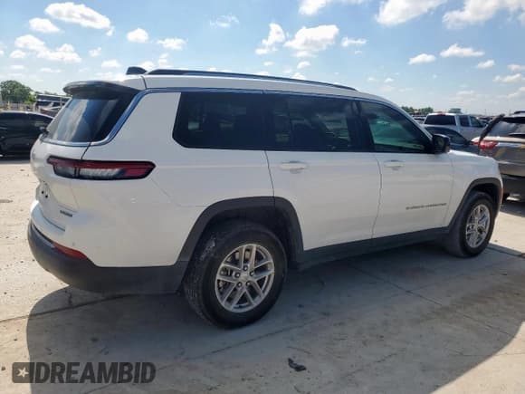 ✅ 2022 Jeep Grand Cherokee Altitude • VIN: 1C4RJJAG7N8631391 • Lot: 55950415. Listed on Copart with 30,520 mi. Free auction sales archive from the USA and detailed vehicle history report at DreamBid. Image 3.