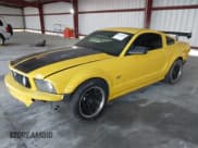 ✅ 2006 Ford Mustang GT Deluxe • VIN: 1ZVHT82H465140329 • Лот: 43529291. Опубликован ранее на IAAI с пробегом 217 608 миль. Бесплатный доступ к архиву аукционных продаж из США и подробный отчёт об истории автомобиля на DreamBid. Изображение 2.