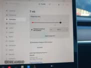 ✅ 2024 Tesla Model Y Performance • VIN: 7SAYGDEF2RF069471 • Lot: 43853119. Wystawiony na IAAI z przebiegiem 18 014 mil. Bezpłatny archiwum sprzedaży aukcyjnych z USA i szczegółowy raport historii pojazdu na DreamBid. Zdjęcie 17.