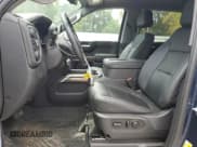 ✅ 2021 Chevrolet Silverado 1500 RST • VIN: 3GCUYEED3MG261658 • Lot: 68487364. Wystawiony na Copart z przebiegiem 40 227 mil. Bezpłatny archiwum sprzedaży aukcyjnych z USA i szczegółowy raport historii pojazdu na DreamBid. Zdjęcie 7.