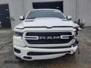 ✅ 2023 Ram 1500 Laramie • VIN: 1C6SRFJT7PN651656 • Lot: 90226755. Wystawiony na Copart z przebiegiem 32 125 mil. Bezpłatny archiwum sprzedaży aukcyjnych z USA i szczegółowy raport historii pojazdu na DreamBid. Zdjęcie 5.
