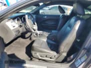 ✅ 2006 Ford Mustang GT Deluxe • VIN: 1ZVFT82H465153069 • Лот: 85731755. Опубликован ранее на Copart с пробегом 71 294 миль. Бесплатный доступ к архиву аукционных продаж из США и подробный отчёт об истории автомобиля на DreamBid. Изображение 7.