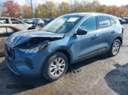 ✅ 2023 Ford Escape Active • VIN: 1FMCU9GN6PUA11672 • Lot: 43101904. Wystawiony na IAAI z przebiegiem 40 232 mil. Bezpłatny archiwum sprzedaży aukcyjnych z USA i szczegółowy raport historii pojazdu na DreamBid. Zdjęcie 2.