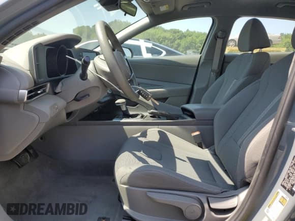 ✅ 2021 Hyundai Elantra SE • VIN: KMHLL4AG9MU148567 • Lot: 65771055. Listed on Copart with 34,358 mi. Free auction sales archive from the USA and detailed vehicle history report at DreamBid. Image 7.