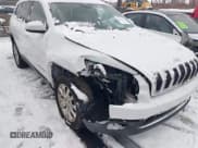 ✅ 2016 Jeep Cherokee Limited • VIN: 1C4PJMDS4GW300243 • Lot: 43831215. Wystawiony na IAAI z przebiegiem 341 024 mil. Bezpłatny archiwum sprzedaży aukcyjnych z USA i szczegółowy raport historii pojazdu na DreamBid. Zdjęcie 6.