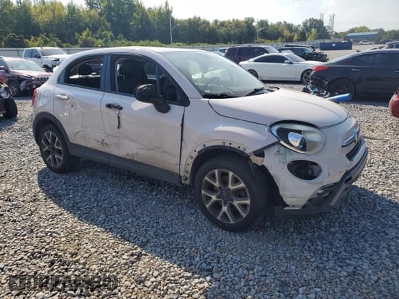 ✅ 2016 FIAT 500X Trekking • VIN: ZFBCFXCT0GP333233 • Лот: 71323995. Опубликован ранее на Copart с пробегом 247 809 миль. Бесплатный доступ к архиву аукционных продаж из США и подробный отчёт об истории автомобиля на DreamBid. Изображение 4.