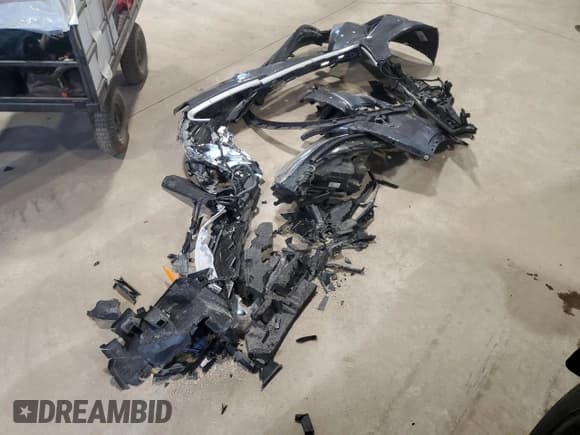 ✅ 2022 Toyota Highlander Hybrid LE • VIN: 5TDBBRCH8NS561608 • Lot: 71486165. Listed on Copart with 214,766 mi. Free auction sales archive from the USA and detailed vehicle history report at DreamBid. Image 13.