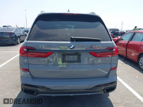 ✅ 2022 BMW X7 M50i • VIN: 5UXCX6C06N9K18629 • Лот: 42615345. Опубликован ранее на IAAI с пробегом 24 030 миль. Бесплатный доступ к архиву аукционных продаж из США и подробный отчёт об истории автомобиля на DreamBid. Изображение 17.