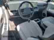 2022 Hyundai Ioniq 5 SEL z VIN KM8KN4AE7NU050692, wystawiony jako Copart lot #61981404 z przebiegiem 21 728 mil mil oraz Szkoda całkowita • Salvage title. Historia ofert i sprzedaży dostępna na DreamBid. Obrazek 8.