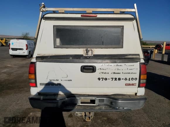 ✅ 2004 GMC Sierra 1500 SLE • VIN: 1GTEK14T04Z138911 • Лот: 53891075. Опубликован ранее на Copart с пробегом 166 864 миль. Бесплатный доступ к архиву аукционных продаж из США и подробный отчёт об истории автомобиля на DreamBid. Изображение 6.