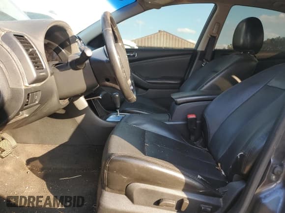 ✅ 2010 Nissan Altima SR • VIN: 1N4BL2AP3AN463235 • Lot: 93909685. Wystawiony na Copart z przebiegiem 204 191 mil. Bezpłatny archiwum sprzedaży aukcyjnych z USA i szczegółowy raport historii pojazdu na DreamBid. Zdjęcie 7.