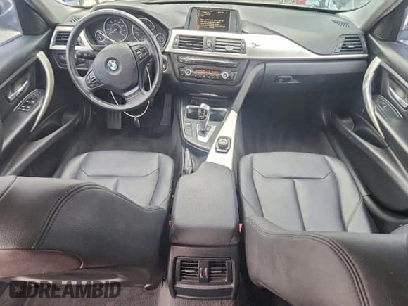 ✅ 2015 BMW 3 Series 320i • VIN: WBA3B1G56FNT04537 • Lot: 94818975. Listed on Copart with 122,862 mi. Free auction sales archive from the USA and detailed vehicle history report at DreamBid. Image 8.