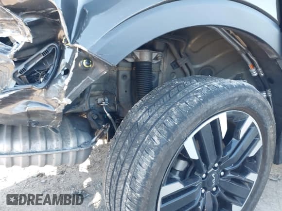 ✅ 2023 Kia Telluride SX Prestige X-Line • VIN: 5XYP5DGC1PG357568 • Lot: 41836148. Wystawiony na IAAI z przebiegiem 27 194 mil. Bezpłatny archiwum sprzedaży aukcyjnych z USA i szczegółowy raport historii pojazdu na DreamBid. Zdjęcie 22.