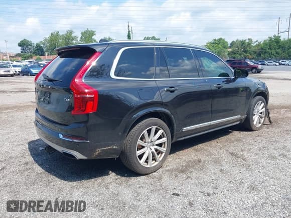 ✅ 2017 Volvo XC90 Inscription • VIN: YV4A22PL8H1112512 • Lot: 42634324. Listed on IAAI with 86,987 mi. Free auction sales archive from the USA and detailed vehicle history report at DreamBid. Image 4.
