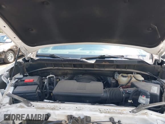 ✅ 2019 Chevrolet Silverado 1500 RST • VIN: 3GCUYEED0KG168397 • Lot: 43125706. Wystawiony na IAAI z przebiegiem 92 805 mil. Bezpłatny archiwum sprzedaży aukcyjnych z USA i szczegółowy raport historii pojazdu na DreamBid. Zdjęcie 10.