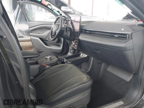 ✅ 2022 Ford Mustang Mach-E Premium • VIN: 3FMTK3R76NMA45940 • Lot: 41469149. Listed on IAAI with 59,969 mi. Free auction sales archive from the USA and detailed vehicle history report at DreamBid. Image 5.