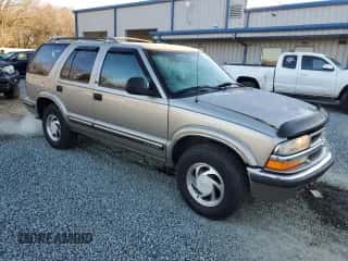 1998 Chevrolet Blazer LT with VIN 1GNDT13W2W2236765, listed as a Copart auction lot 88902125 with 227,773 mi miles and Salvage title. Bid and sale history available at DreamBid. Image 4.