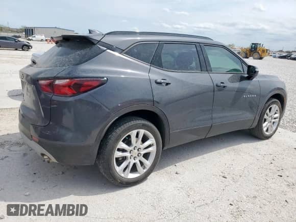 2021 Chevrolet Blazer LT z VIN 3GNKBJR45MS520568, wystawiony jako Copart lot #50696095 z przebiegiem 43 676 mil mil oraz Szkoda całkowita • Salvage title. Historia ofert i sprzedaży dostępna na DreamBid. Obrazek 3.