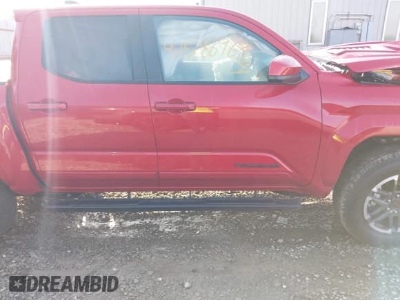 ✅ 2025 Toyota Tacoma SR • VIN: 3TYLB5JN5ST079006 • Лот: 42586963. Опубликован ранее на IAAI с пробегом 1 824 миль. Бесплатный доступ к архиву аукционных продаж из США и подробный отчёт об истории автомобиля на DreamBid. Изображение 13.