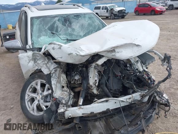 ✅ 2019 Chevrolet Equinox Premier • VIN: 3GNAXZEUXKS598469 • Лот: 42027273. Опубликован ранее на IAAI с пробегом Не указан. Бесплатный доступ к архиву аукционных продаж из США и подробный отчёт об истории автомобиля на DreamBid. Изображение 6.