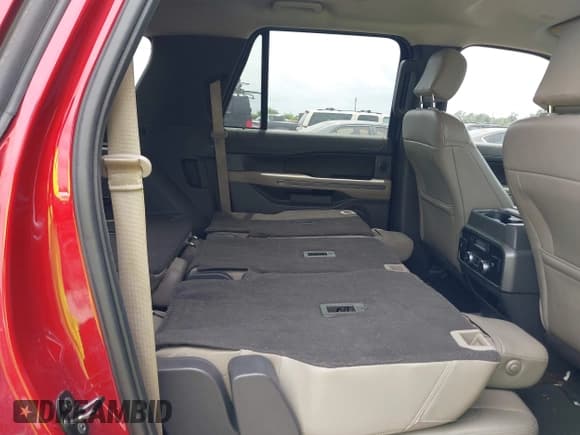 ✅ 2019 Ford Expedition Max XLT • VIN: 1FMJK1HTXKEA73476 • Лот: 42115891. Опубликован ранее на IAAI с пробегом 122 289 миль. Бесплатный доступ к архиву аукционных продаж из США и подробный отчёт об истории автомобиля на DreamBid. Изображение 8.