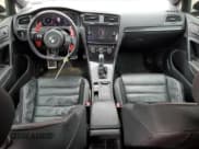 ✅ 2018 Volkswagen Golf R • VIN: WVWVF7AU0JW067324 • Lot: 45723225. Wystawiony na Copart z przebiegiem 96 309 mil. Bezpłatny archiwum sprzedaży aukcyjnych z USA i szczegółowy raport historii pojazdu na DreamBid. Zdjęcie 8.